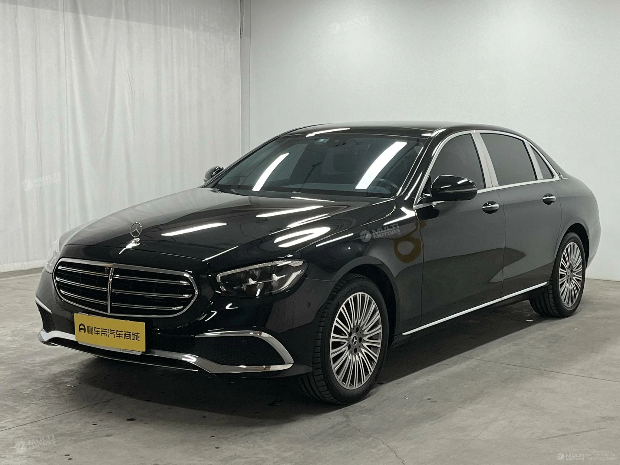  E-class Facelift E 300 L luxury sedan