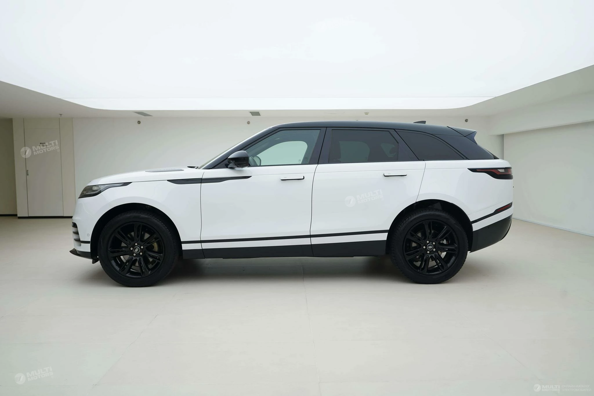  Range Rover Star Pulse 250PS Glossy Black Collection