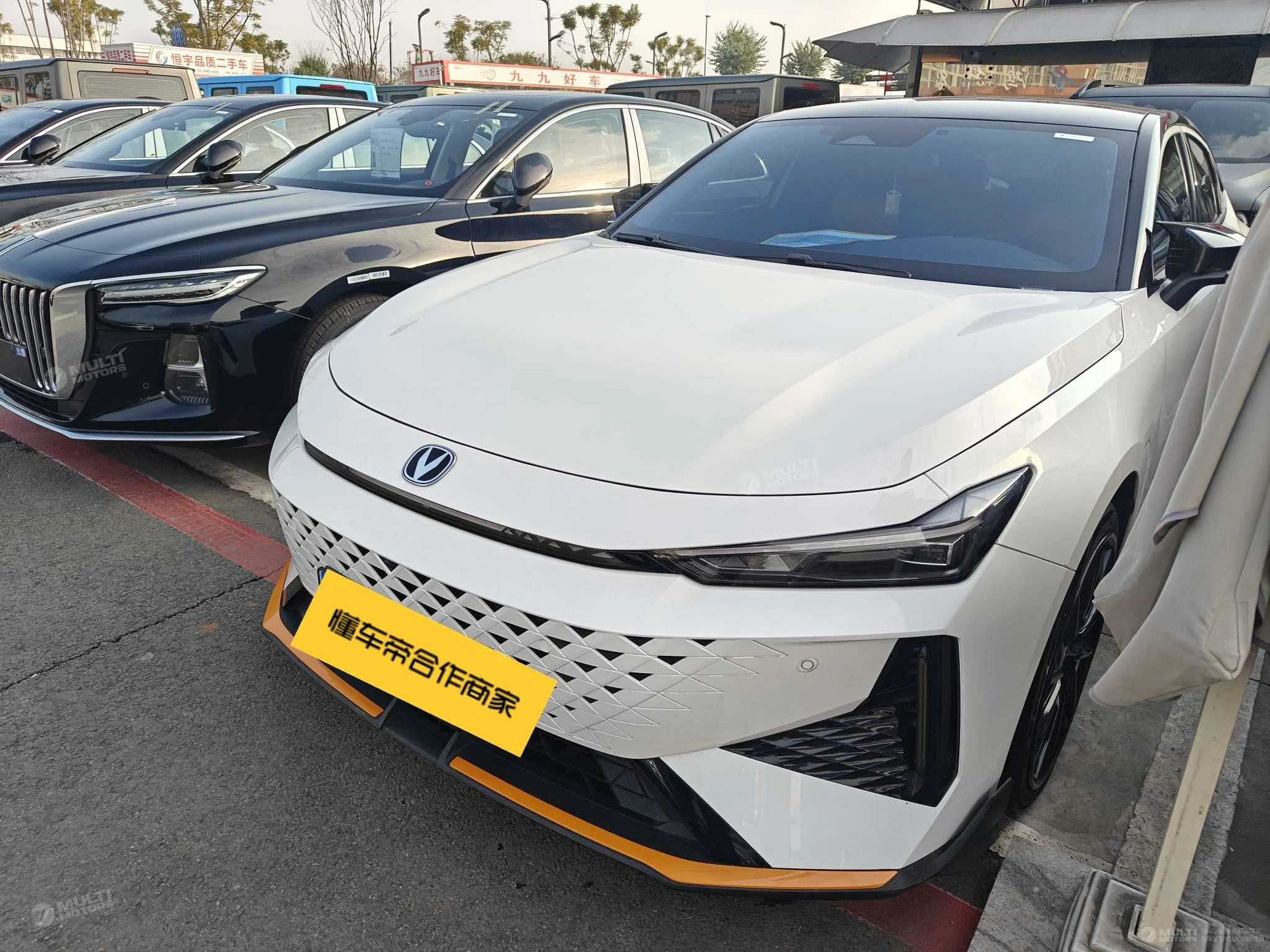  UNI-V 1.5T Premium Sport