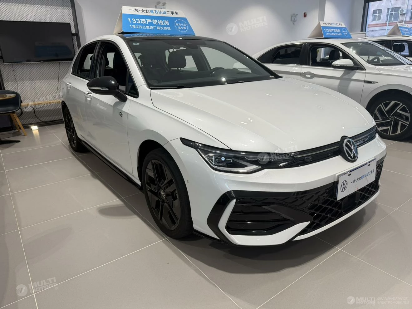  Golf 300TSI R-Line