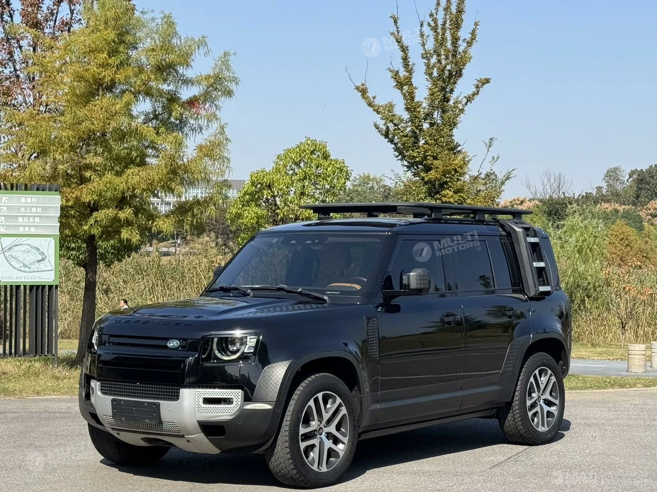  Defender Facelift 110 3.0 T P400 Dark Special
