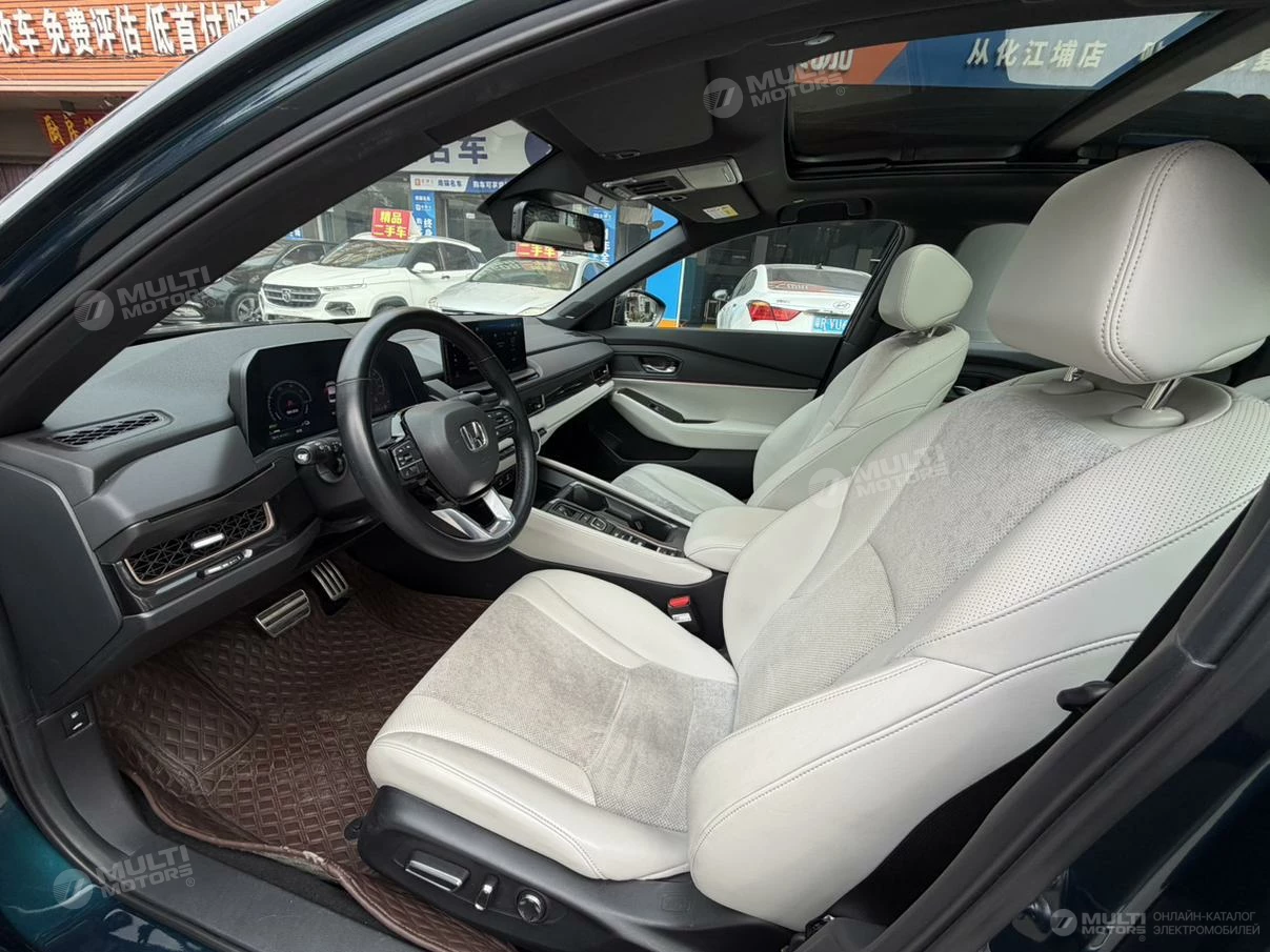  Inspire PHEV