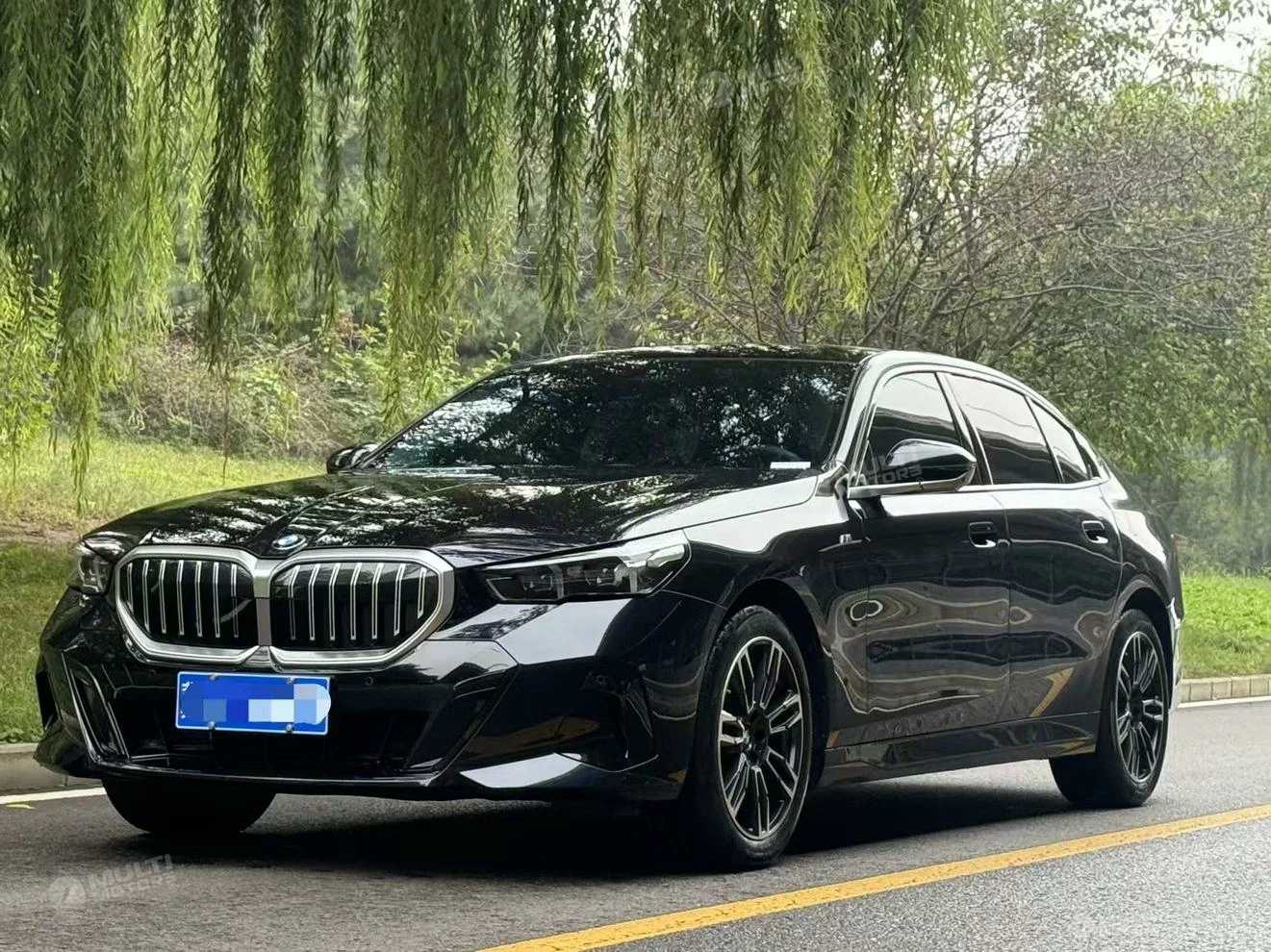  5 Series Facelift 530Li leading M sport