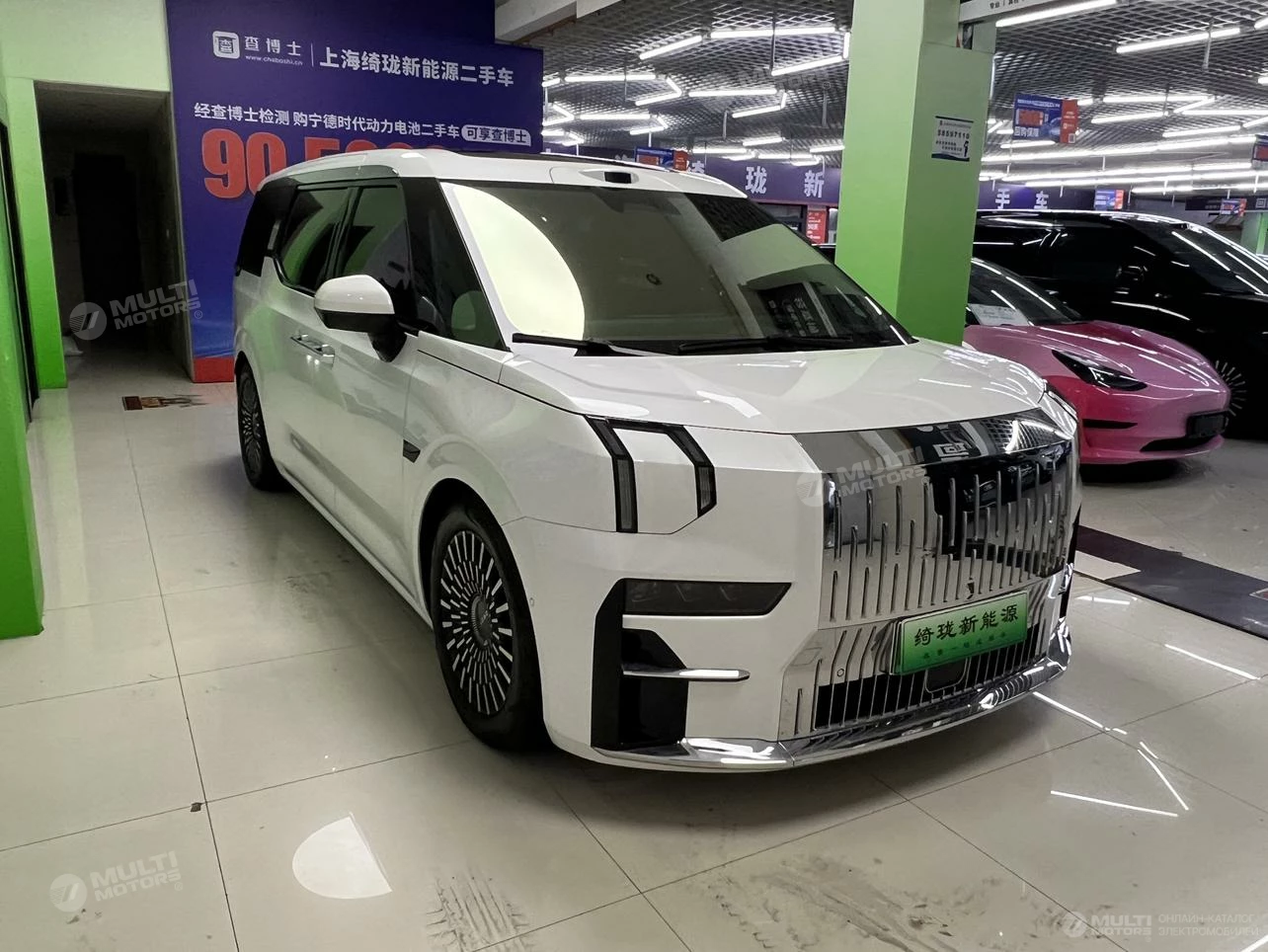  009 7 seats Aisle 2WD 108 kWh