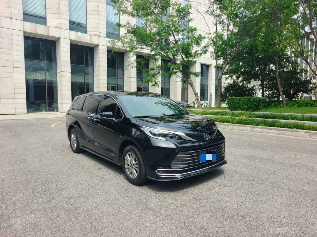  Sienna Hybrid 2.5L Luxury