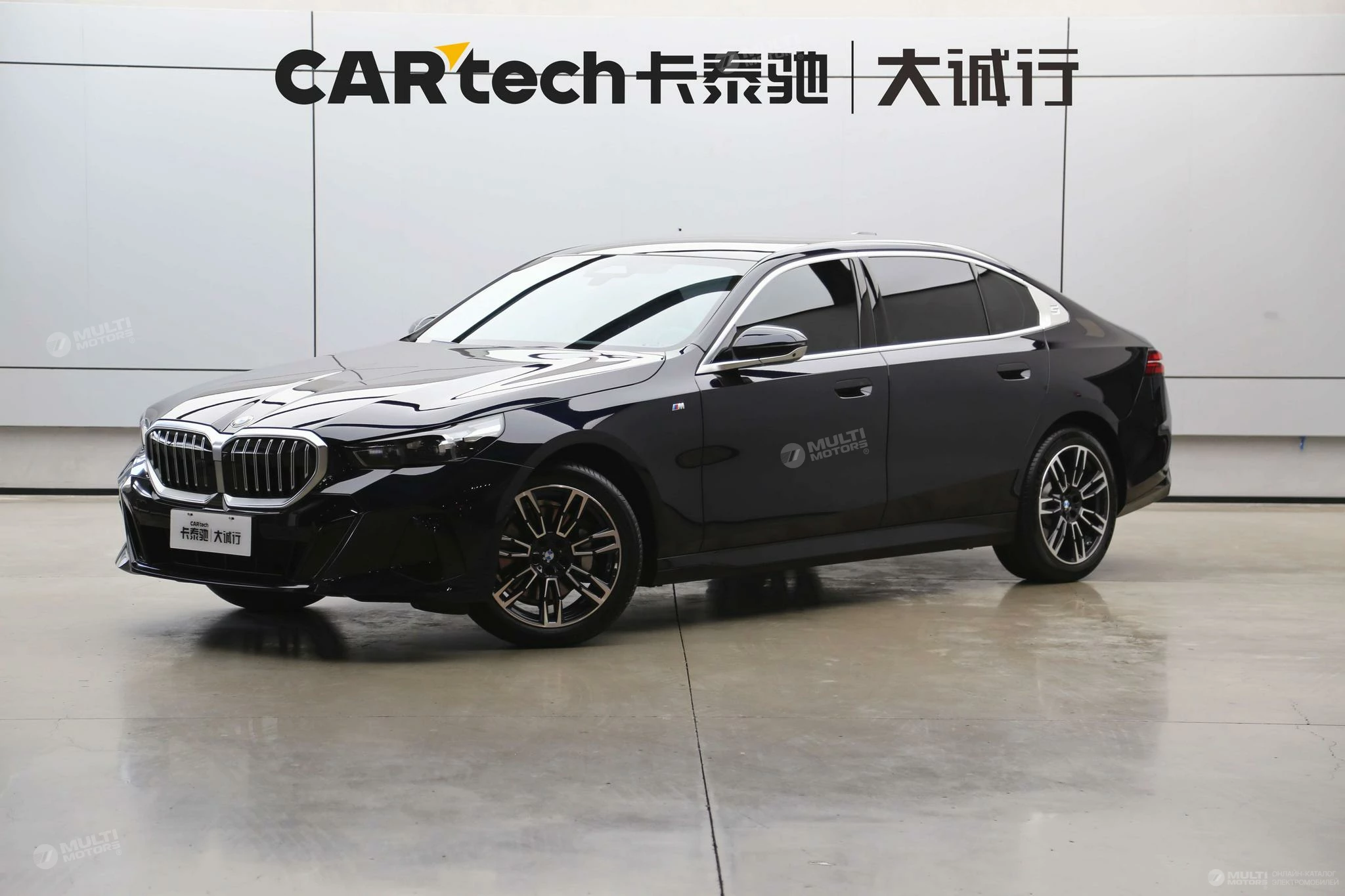  5 Series 530Li leading M sport