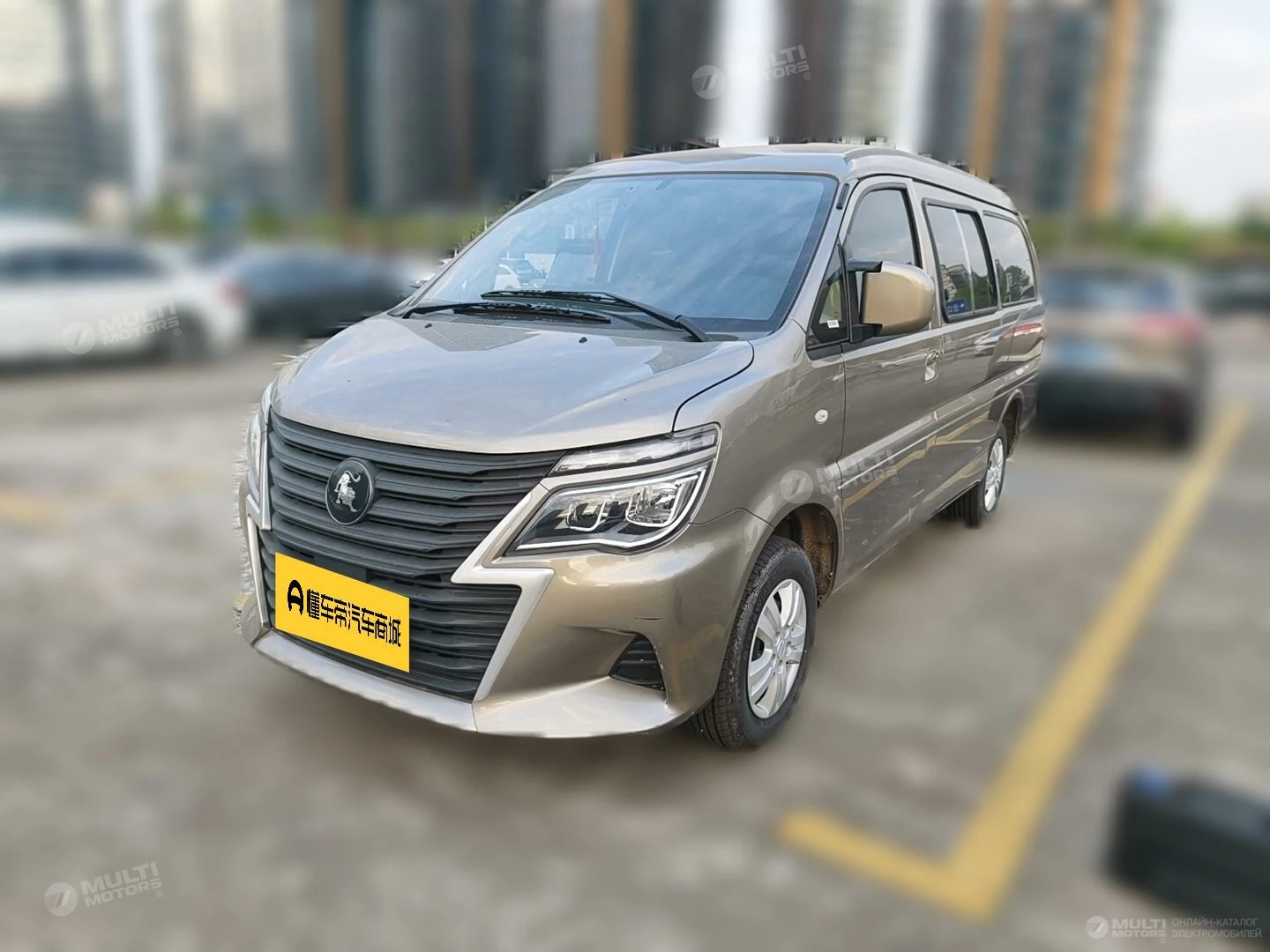  Lingzhi M5 1.6L long axis comfort 7 seats