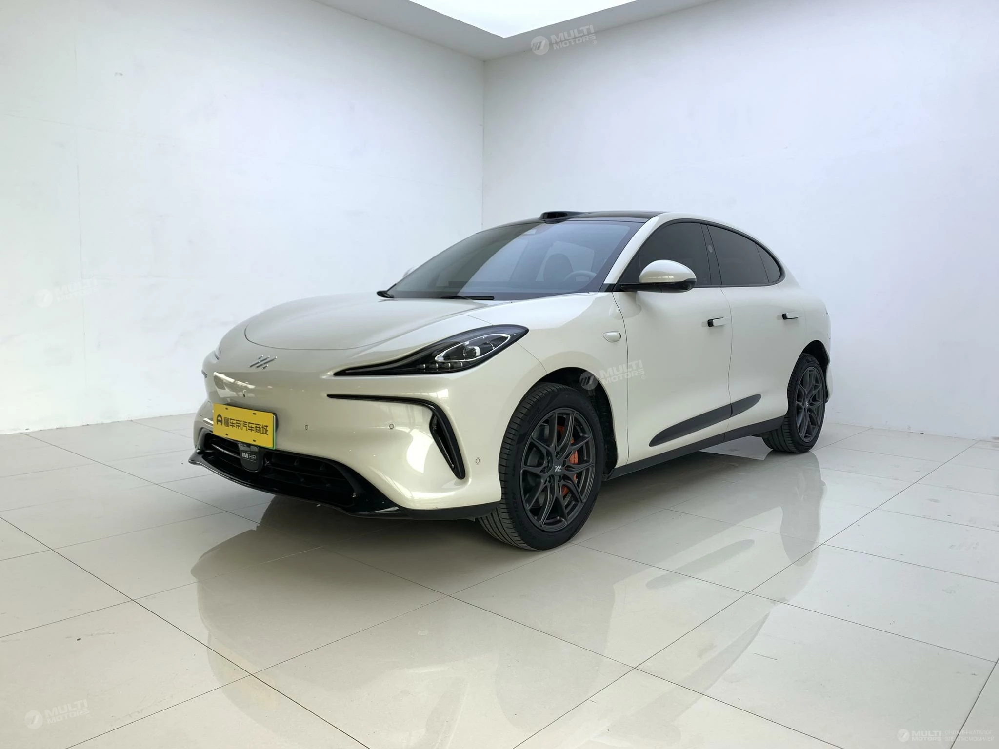 Электромобиль IM LS6 Max (2023)