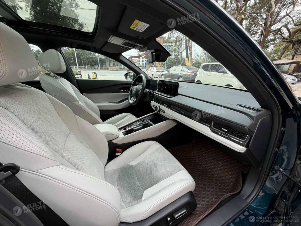  Inspire PHEV