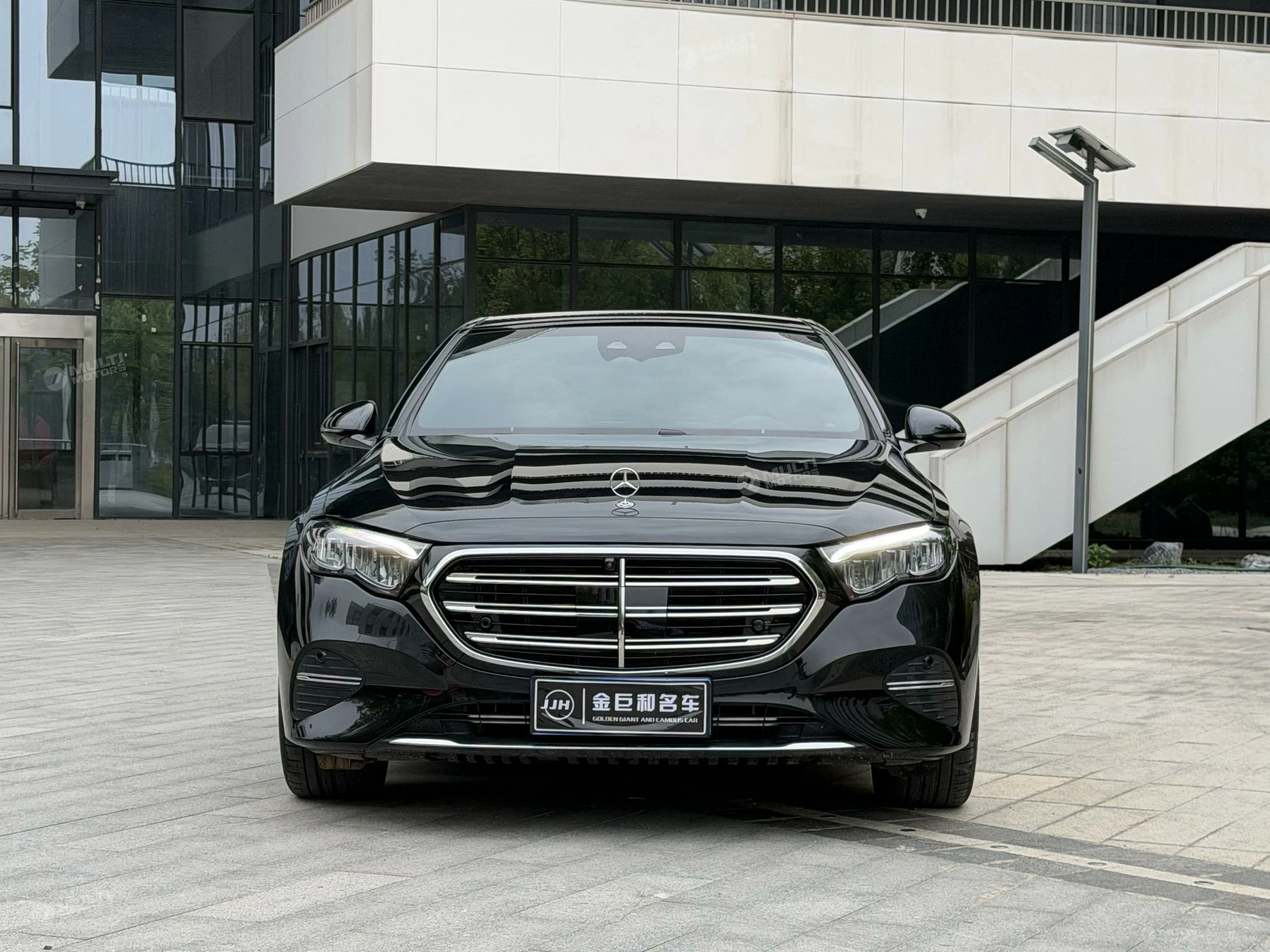  E-class E 300 L luxury Sedan