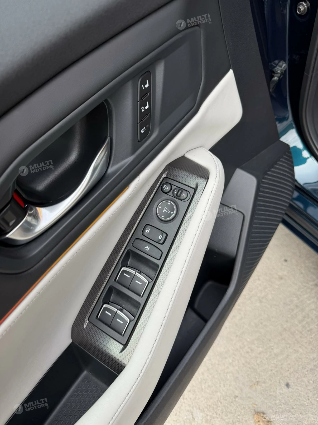  Inspire PHEV