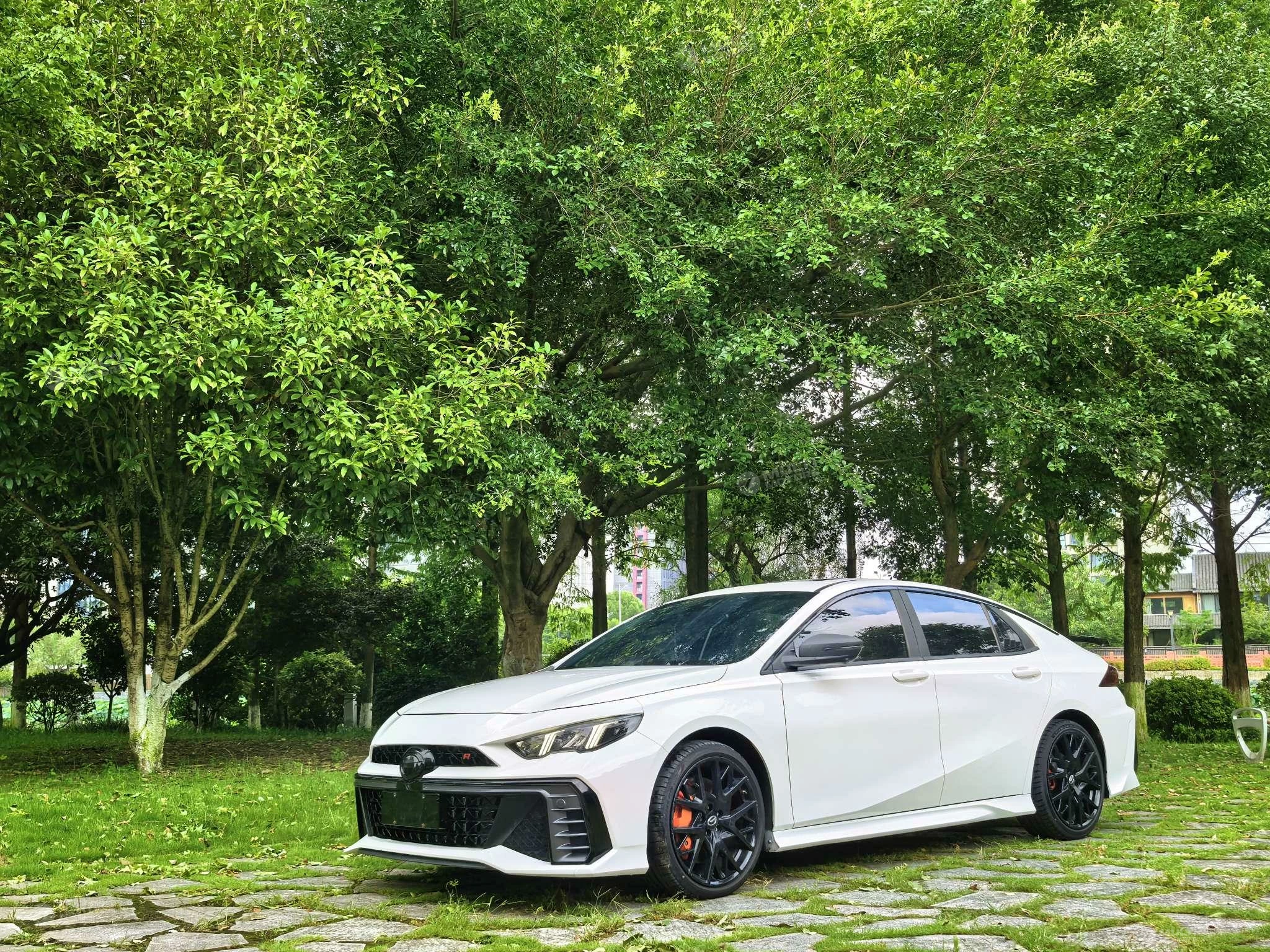 Автомобиль GAC Trumpchi Empow (2023)