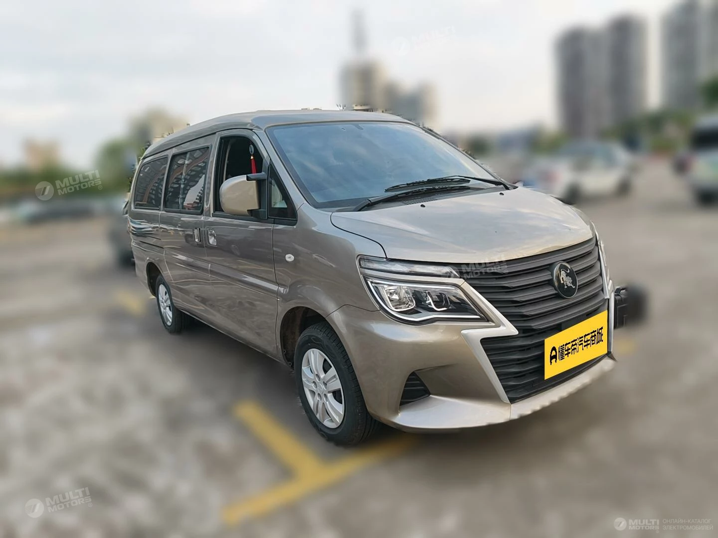  Lingzhi M5 1.6L long axis comfort 7 seats