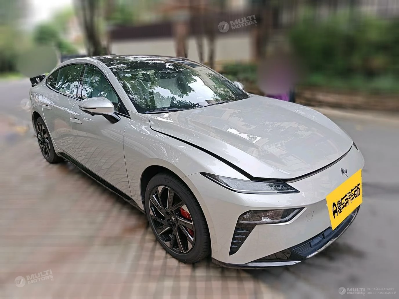 Автомобиль Dongfeng 007 (2024)